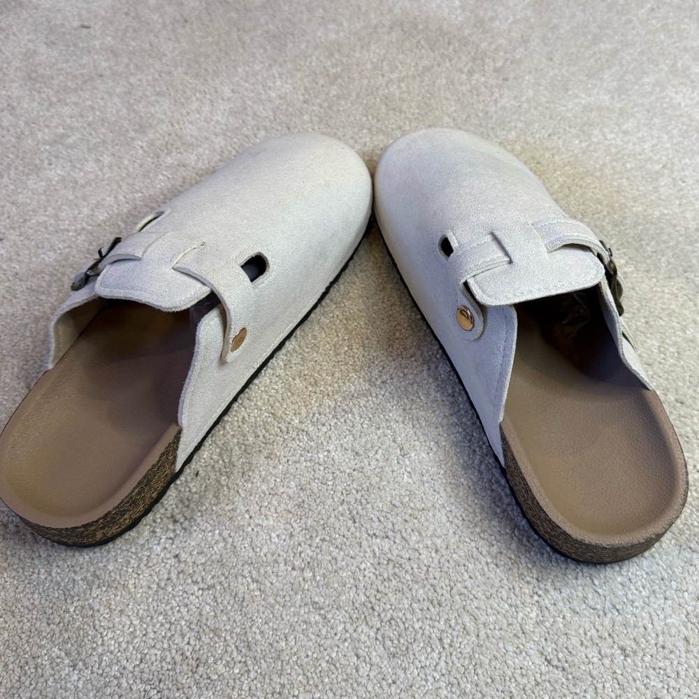Light Cream Clogs Size 38 - Picture 4 of 8